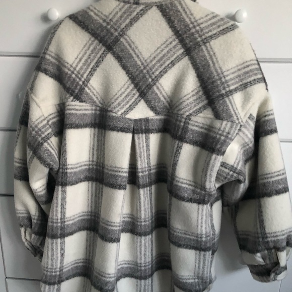 Stradivarius Plaid Jacket - Picture 2 of 6